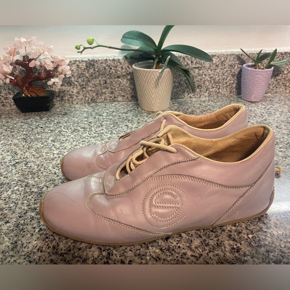 Vintage Y2K Authentic Olivier Strelli Women's Leather Shoes from Belgium 🇧🇪
